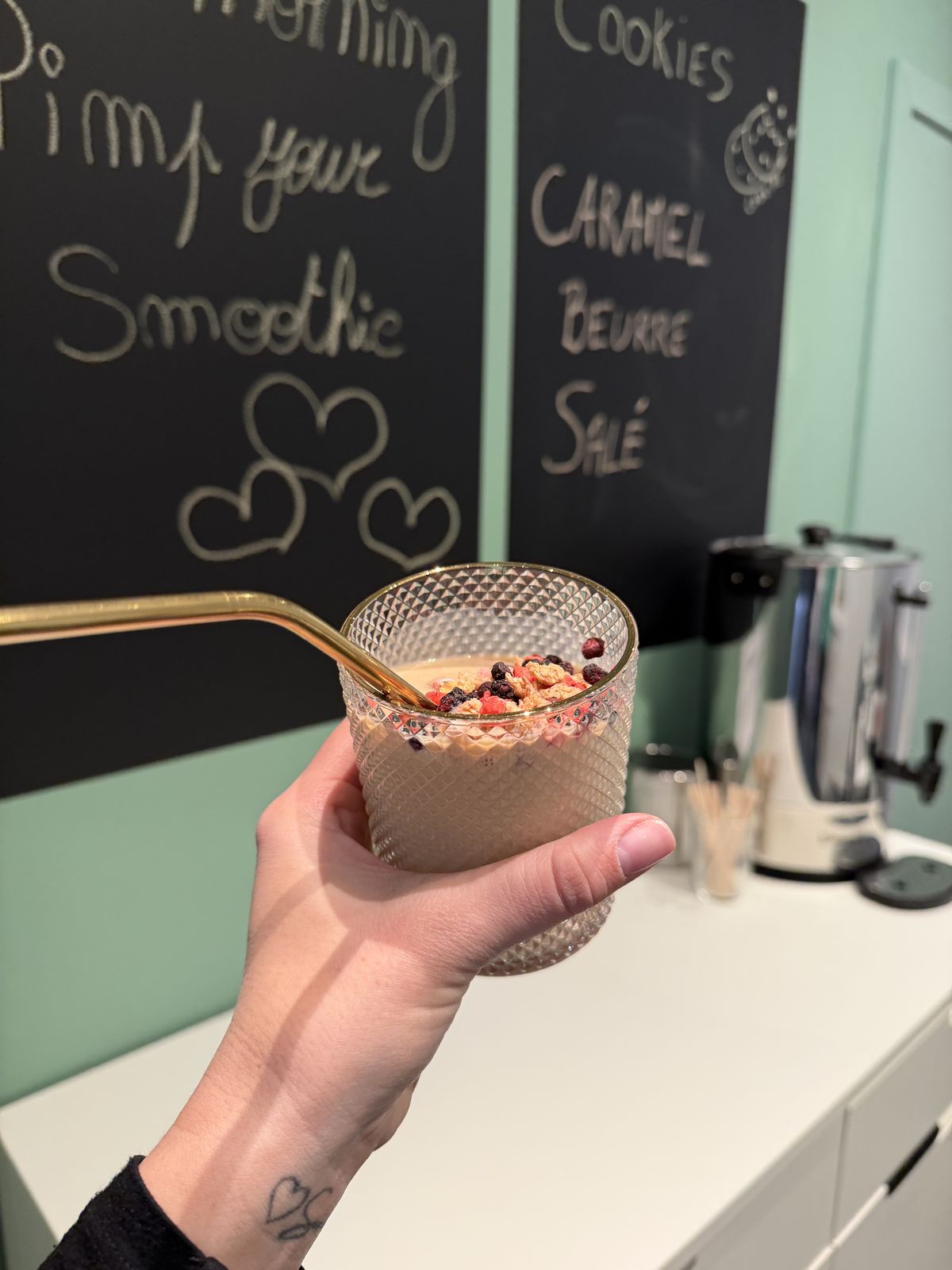 Smoothie bowl aux fruits rouges